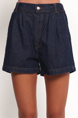 Nylah Pleated Denim Short - Mid Denim