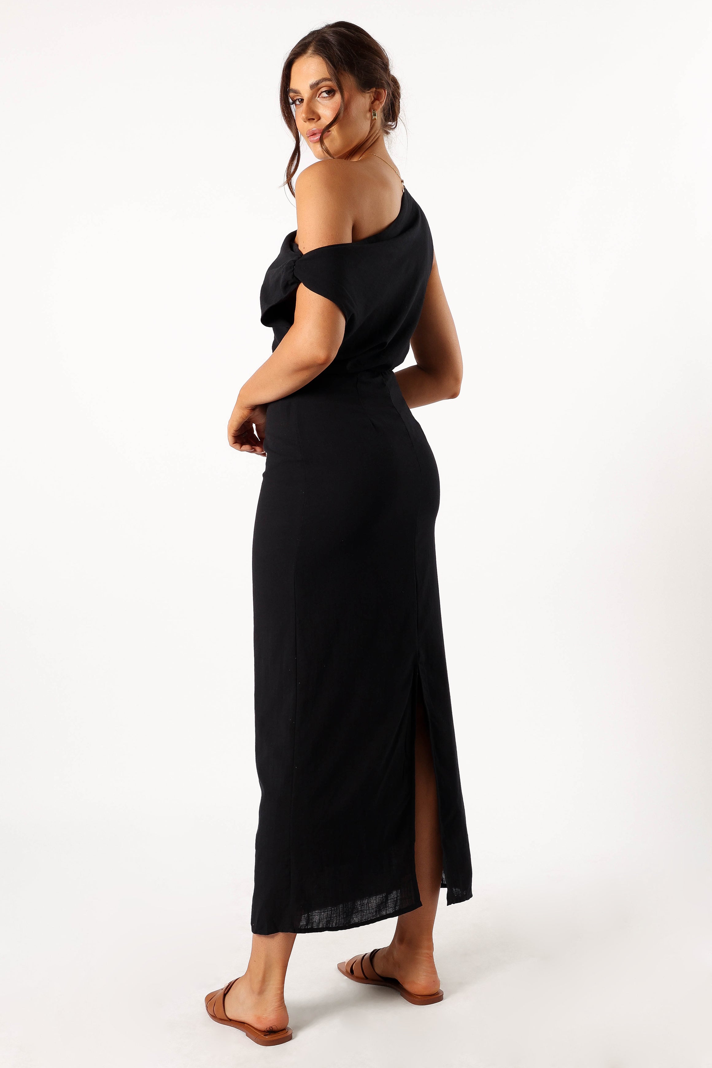 Cosma Off Shoulder Maxi Dress - Black